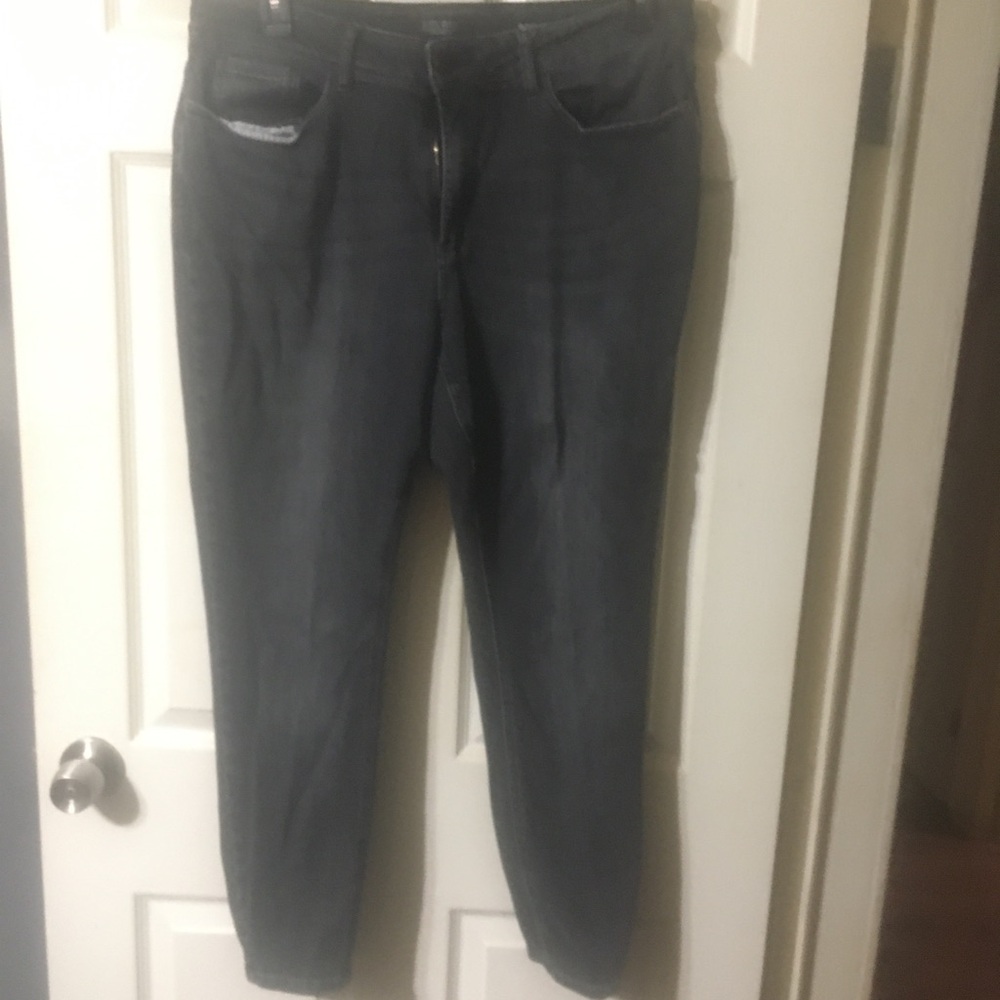 Judy Blue Women's Charcoal Skinny Jeans